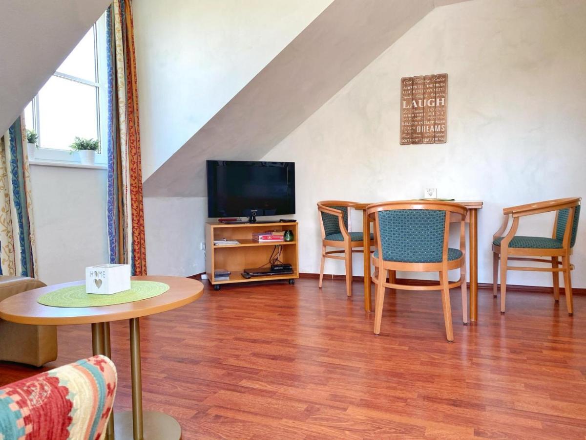Hafenresidenz - Ferienwohnung 19 - Kapitaen Wiek auf Rügen Exteriör bild